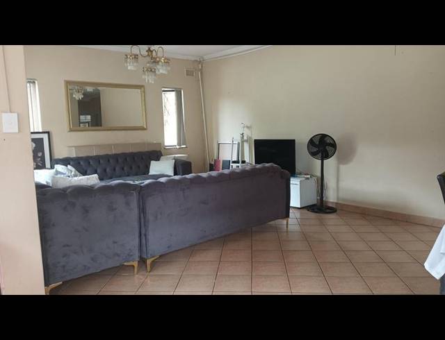 3 BEDROOM PROPERTY TO RENT IN PINELANDS
